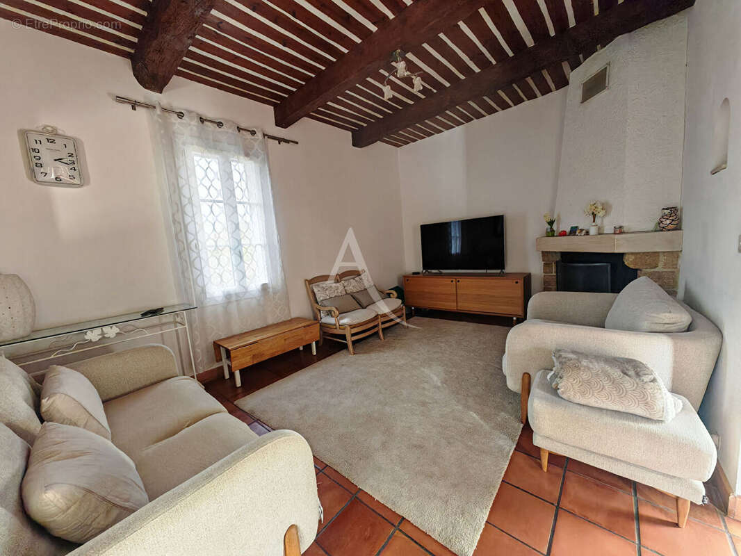 Maison à CARQUEIRANNE