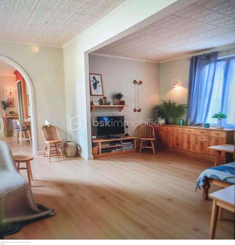 Maison à LES PONTS-DE-CE