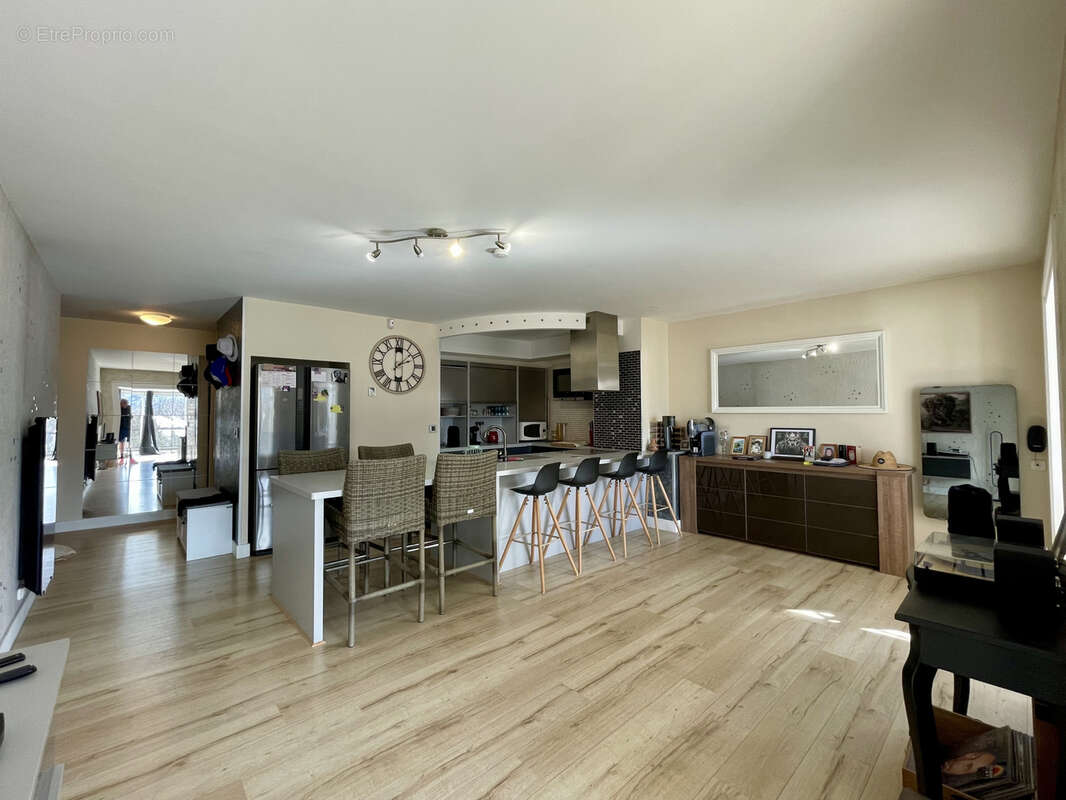 Appartement à LA RAVOIRE