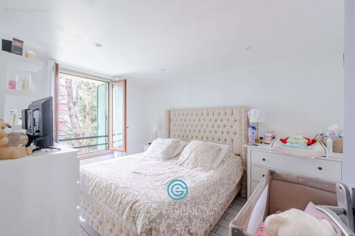 Appartement à MARSEILLE-4E