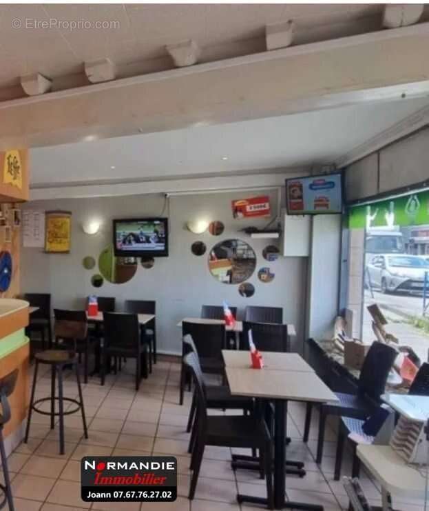 Commerce à MALAUNAY