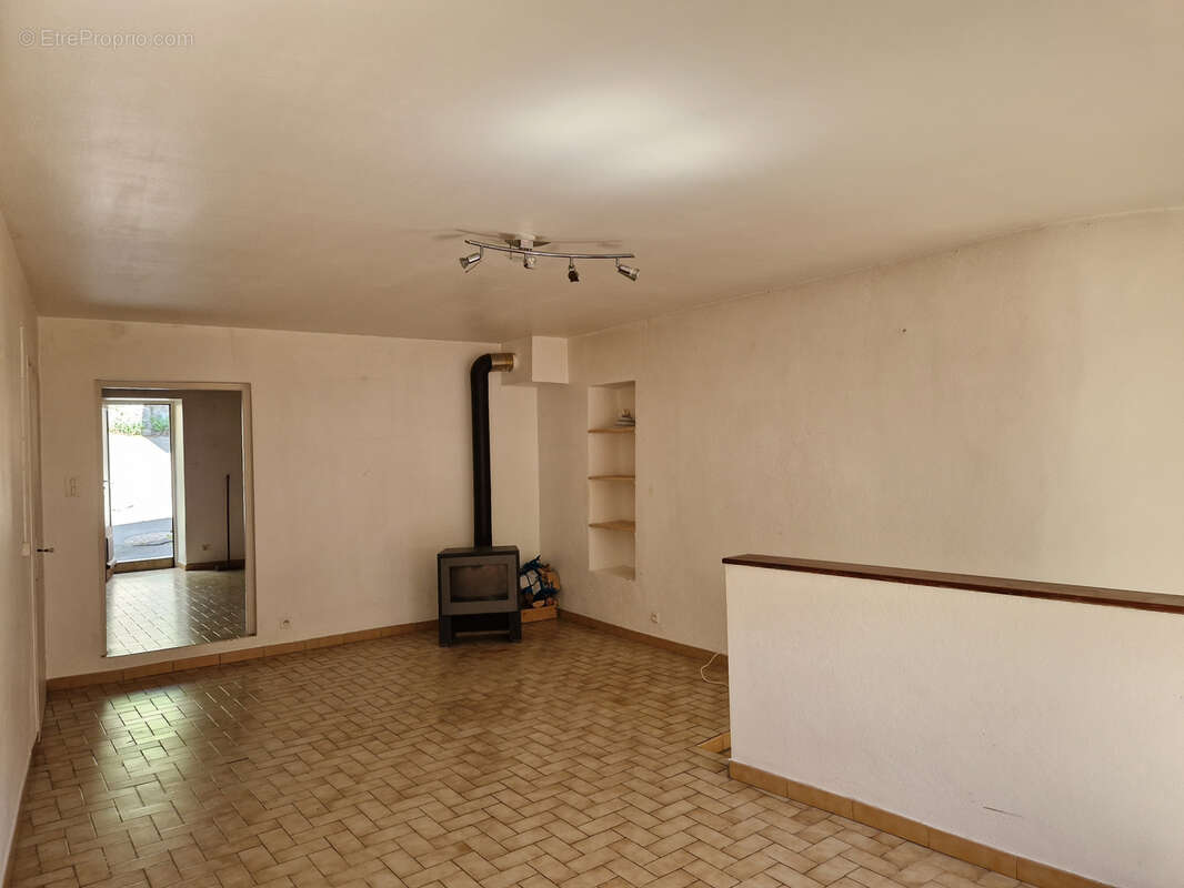 Maison à CORNILLON-SUR-L&#039;OULE