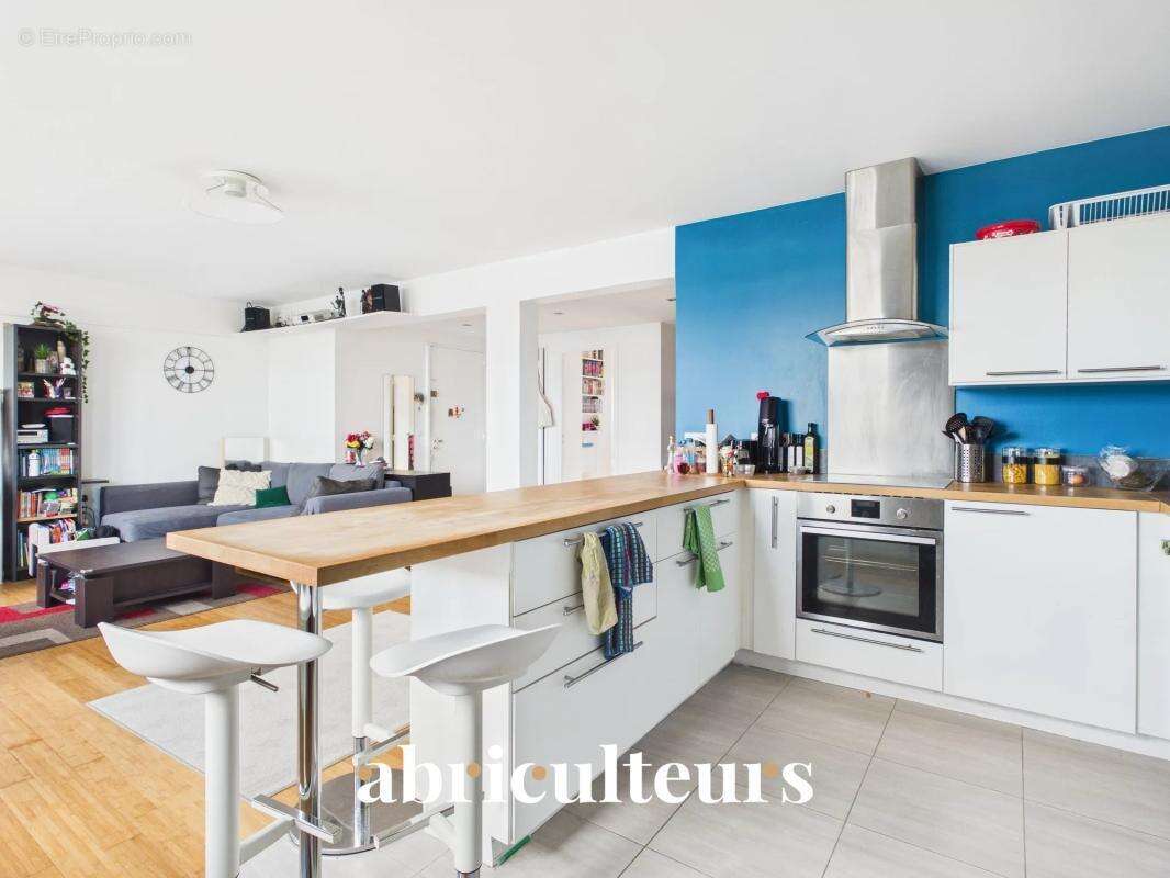 Appartement à PARIS-12E