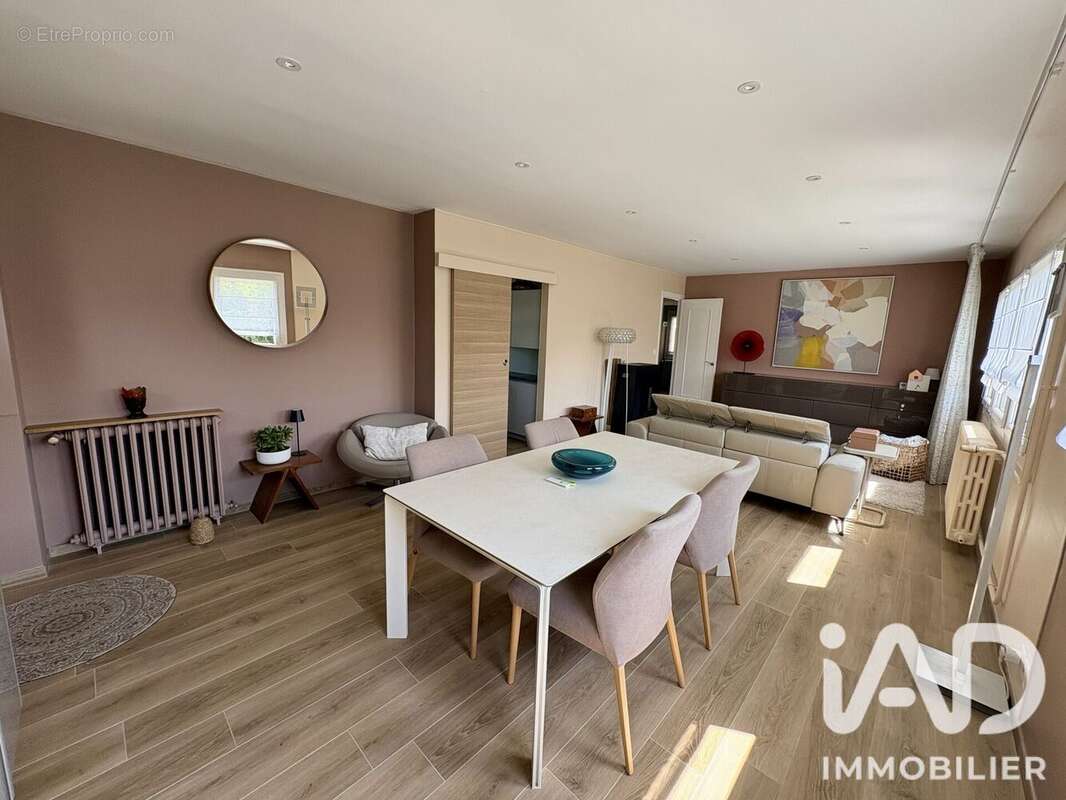 Maison 112 m² à Saint-Cyr-Sur-Loire  - photo 8