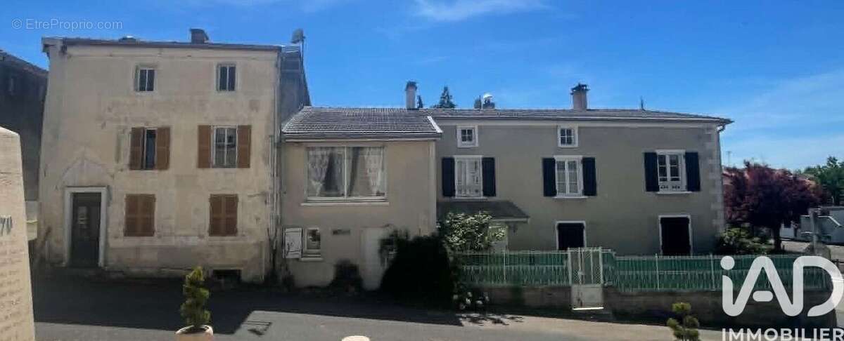 Maison 178 m² à Dommartin-Le-Saint-Pere  - photo 2