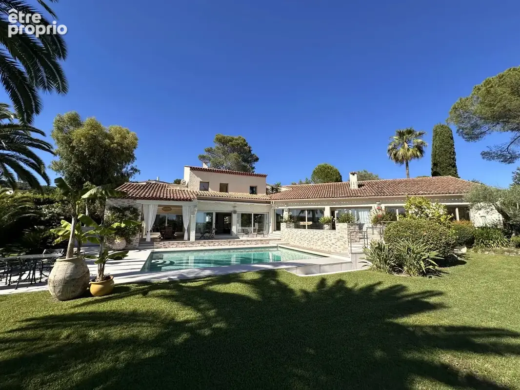 Maison 7 pièces 330 m² à vendre à La Colle-Sur-Loup (06480) - photo 2