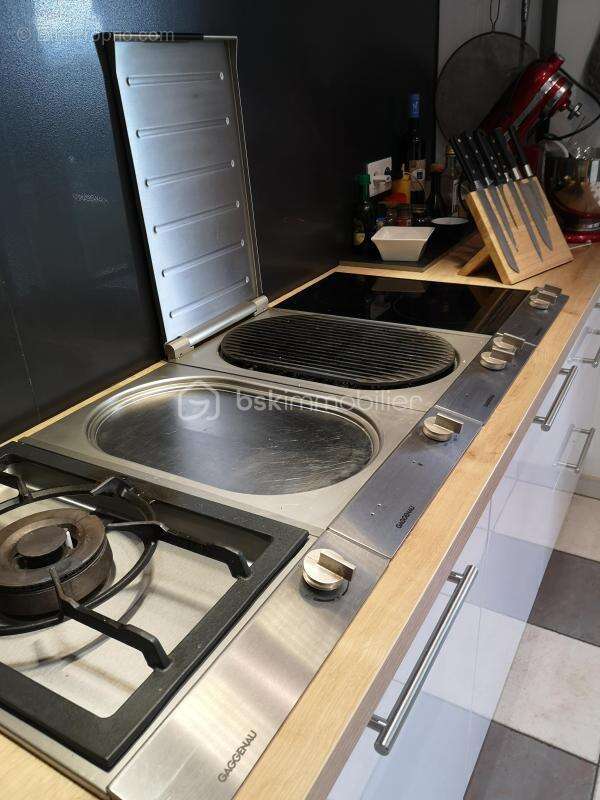 Quartier recherché  - Élégante villa familiale 9 pièces avec grand terrain et piscine à débordement - photo 8