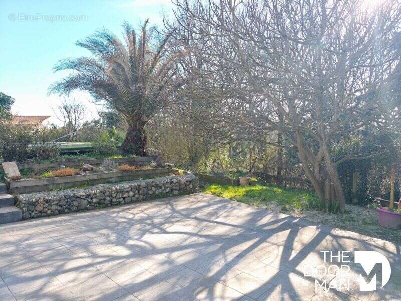 Maison à BRUGUIERES