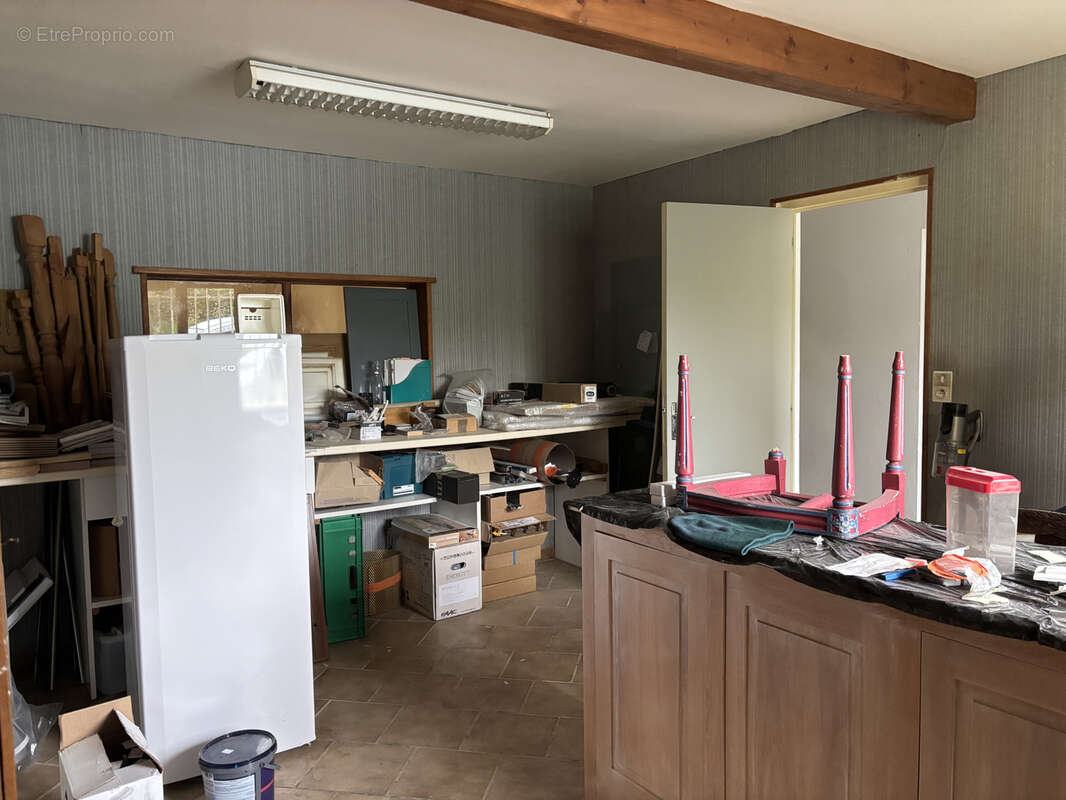 Local professionnel de 350 m2 - secteur le mele sur sarthe - photo 4