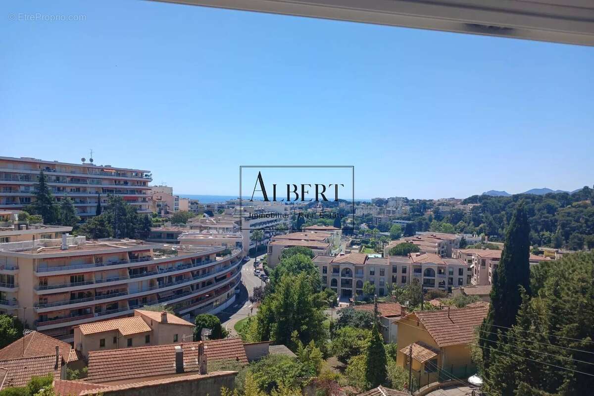 Appartement à LE CANNET