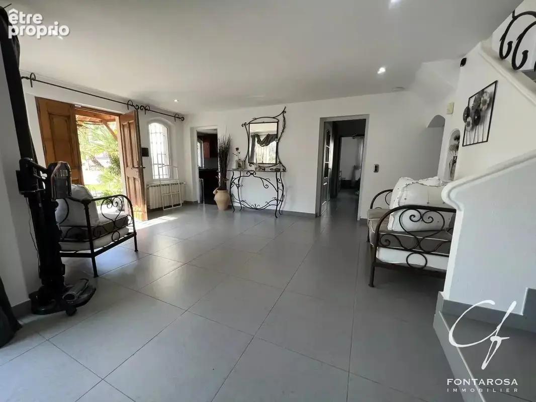 Villa  6  pièces - photo 14