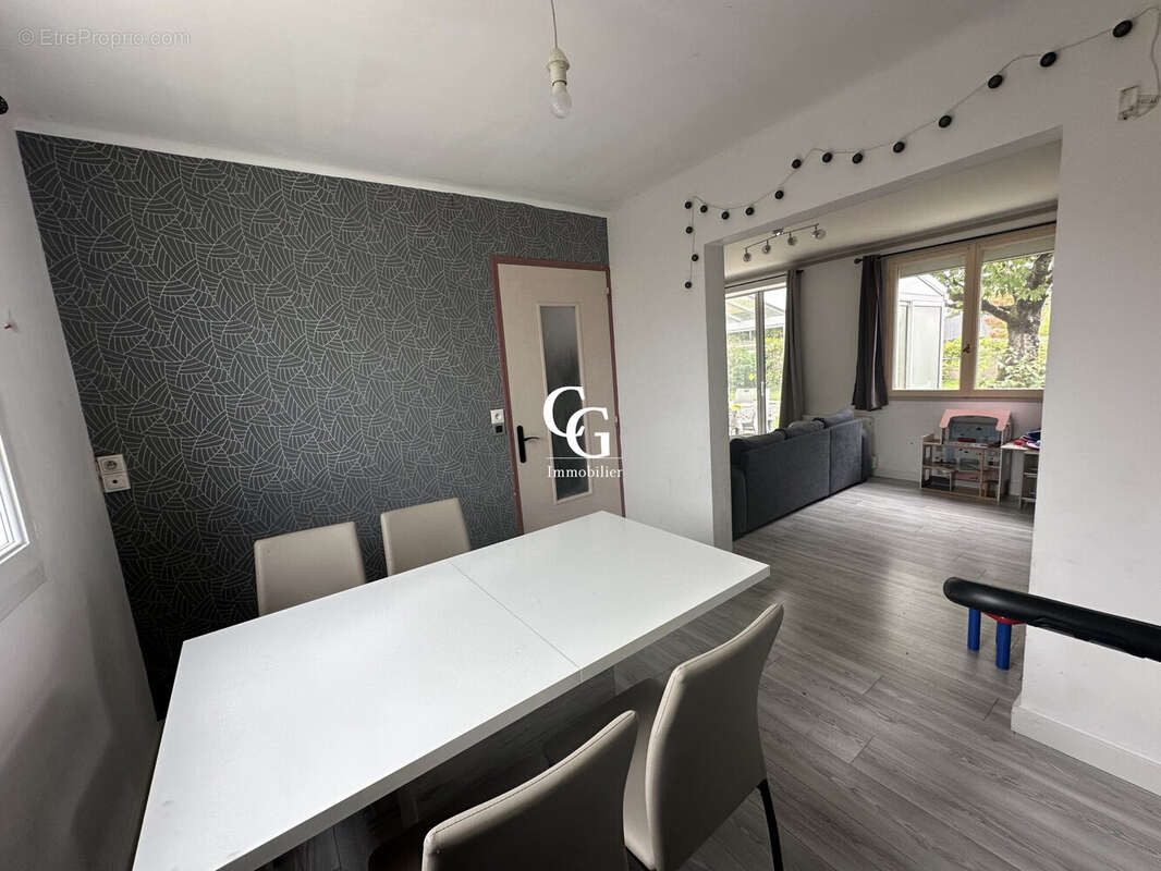 Maison à VIEILLEVIGNE