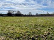 Terrain à LIGNIERES