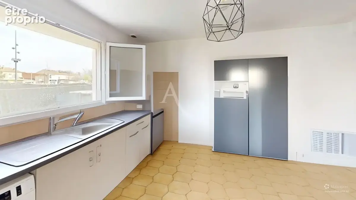 A VENDRE - Maison divisée en 2 appartements 165 m2 - photo 12