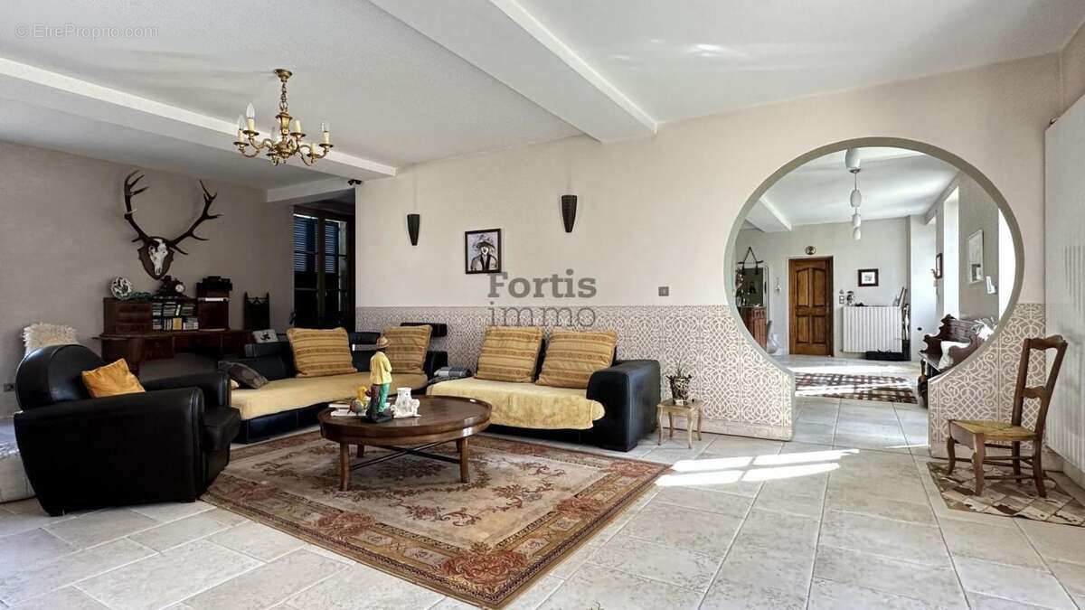 Maison à TORCY-EN-VALOIS