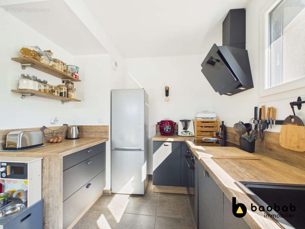 Appartement à CHALLES-LES-EAUX