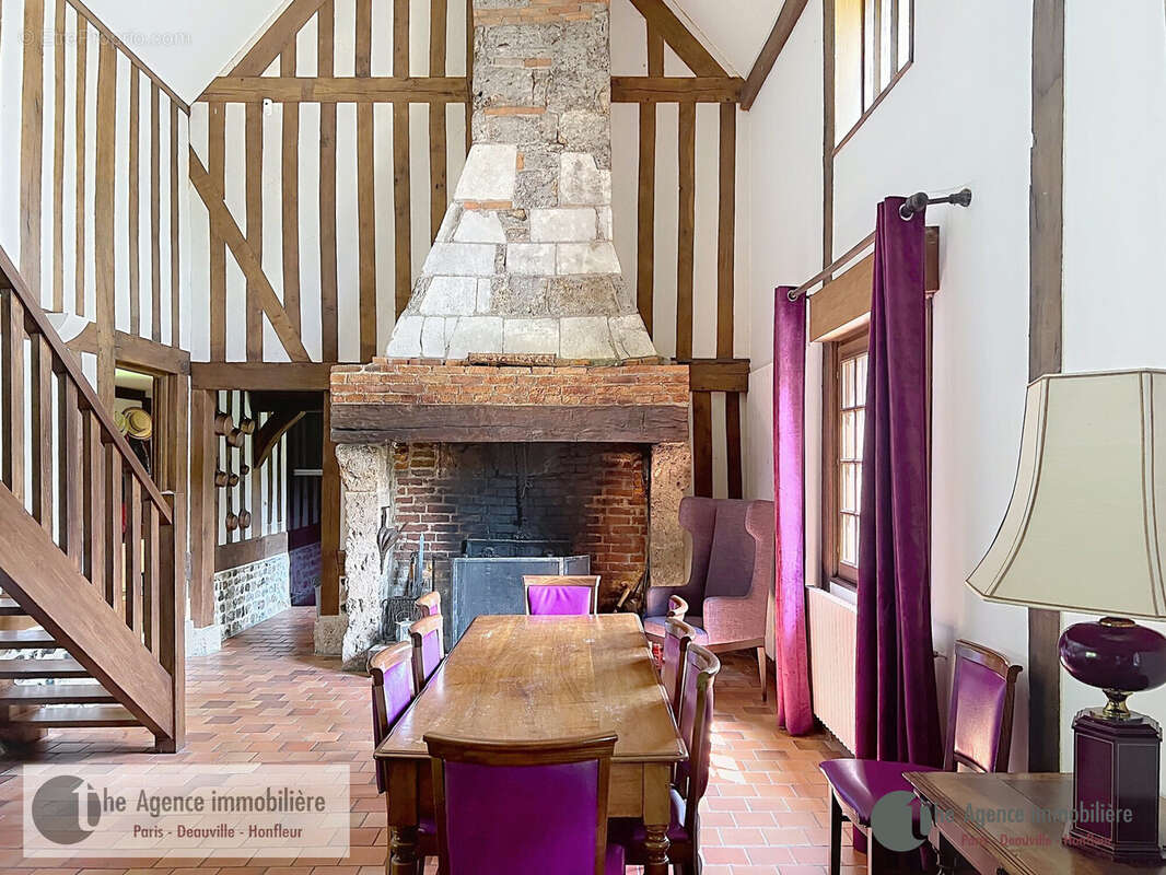 Maison à FIQUEFLEUR-EQUAINVILLE