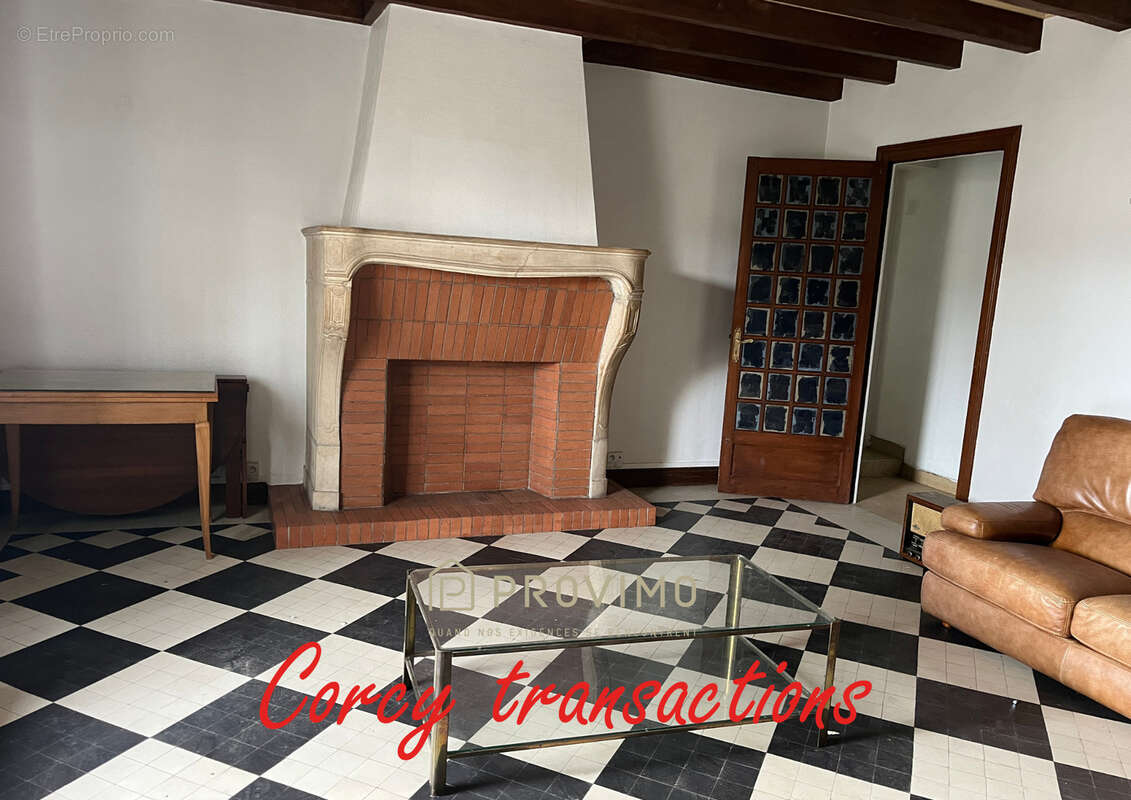 Appartement à SAINT-ANDRE-DE-CORCY