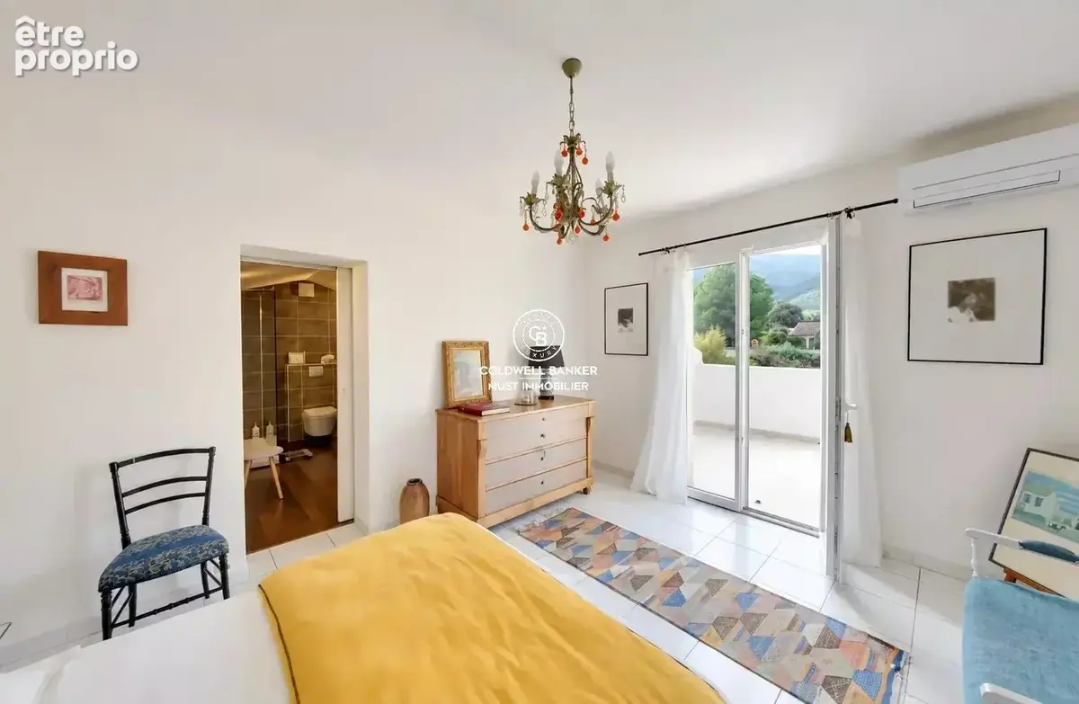 Magnifique Villa de 180m² avec piscine et vue imprenable  sur les Albères et le Canigou - photo 17