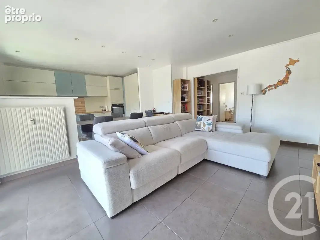 Appartement 77 m² à Toulon  - photo 2