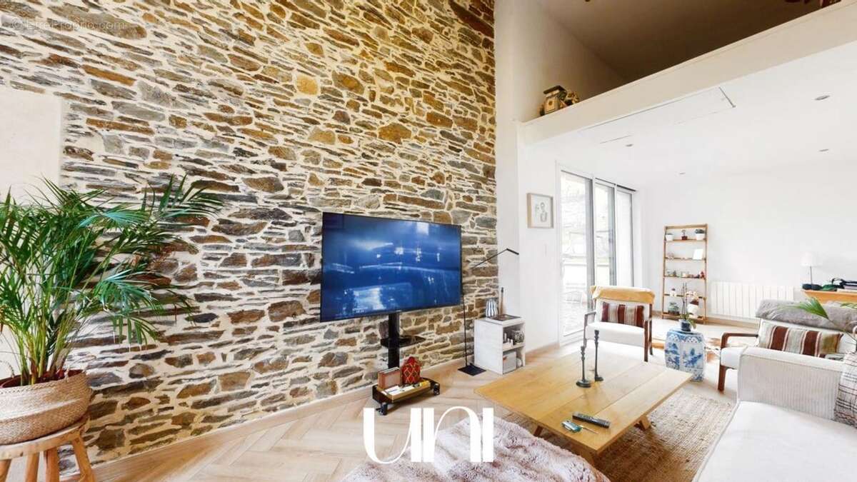 Maison à TROIS-MONTS