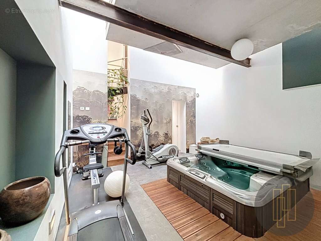 Maison à VILLEFRANCHE-SUR-SAONE