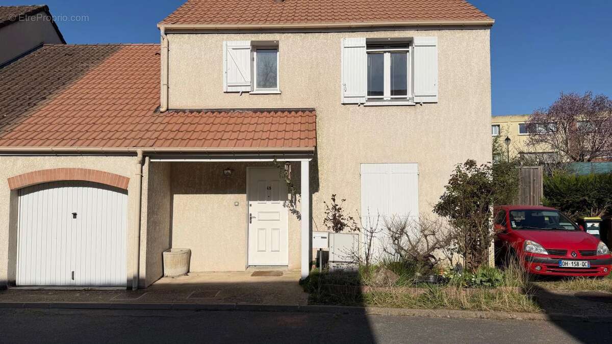 Maison à NEUILLY-PLAISANCE