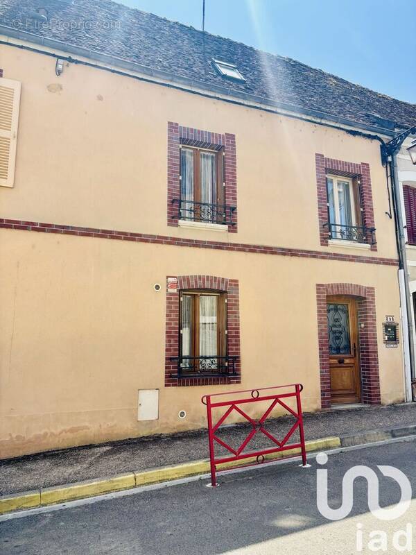 Photo 1 - Maison à SAINT-JULIEN-DU-SAULT