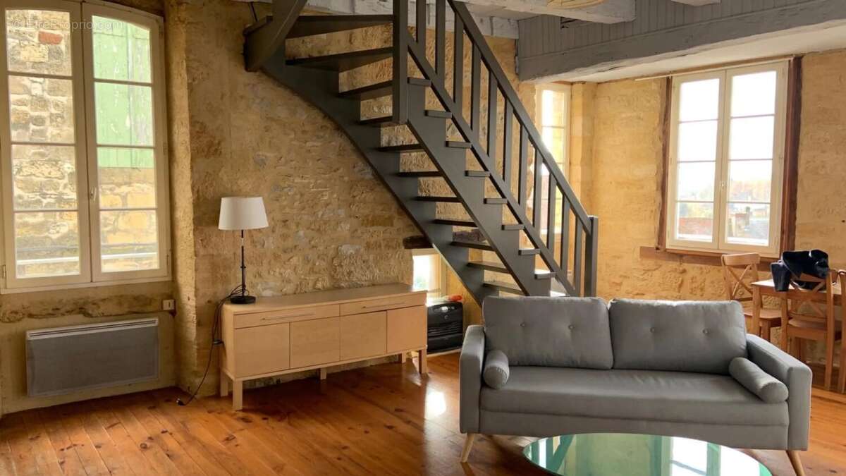 Appartement à GOURDON