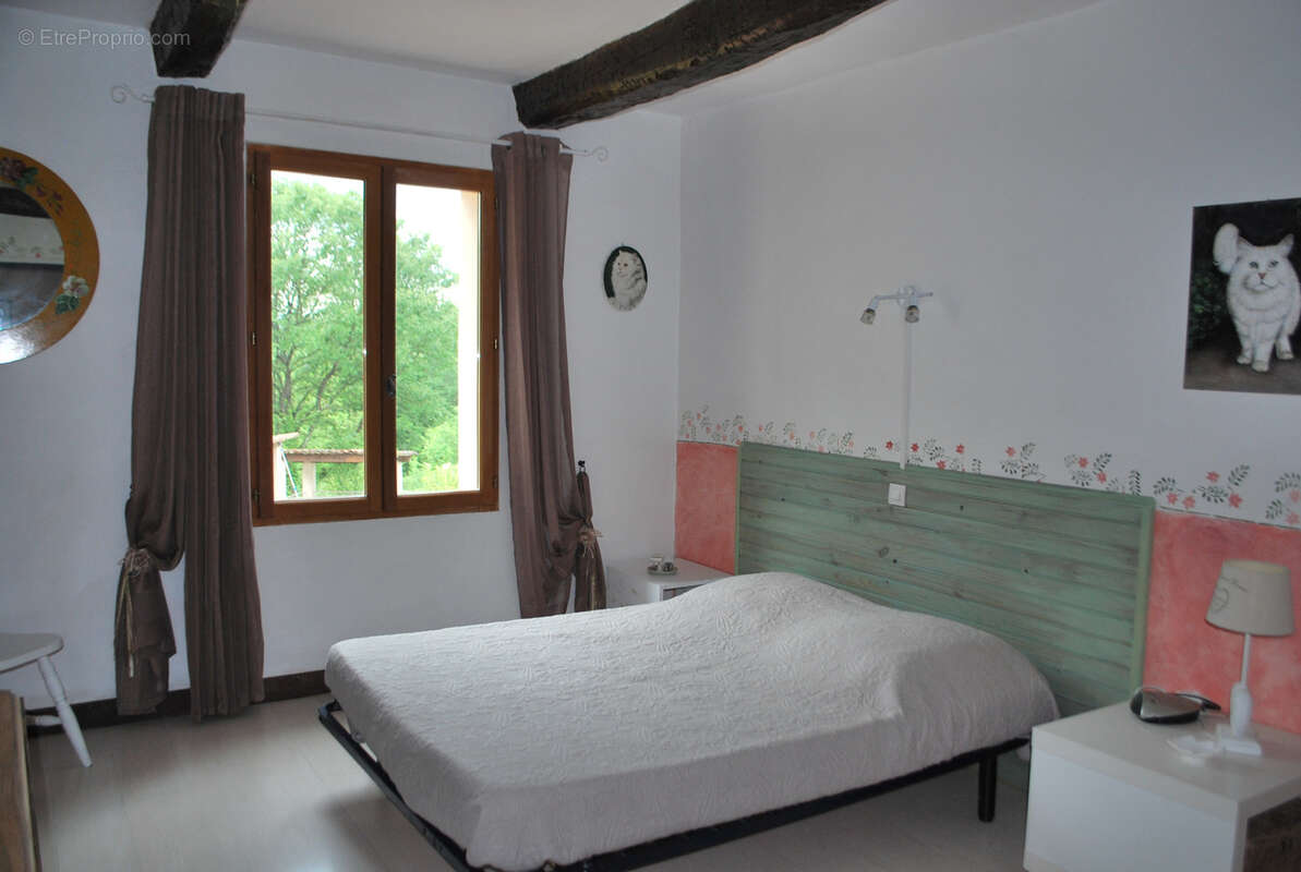 Maison à VILLECROZE