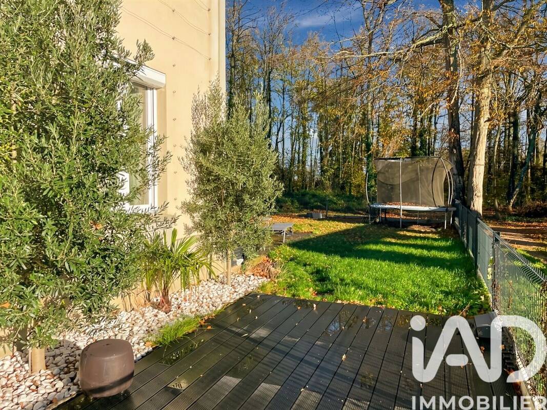 Photo 1 - Appartement à VERT-SAINT-DENIS