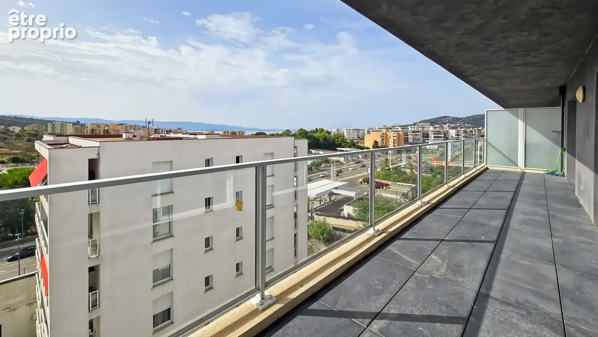 Ajaccio rocade – t3 dernier étage – terrasse de 21 m² – 3 stationnements - photo 2
