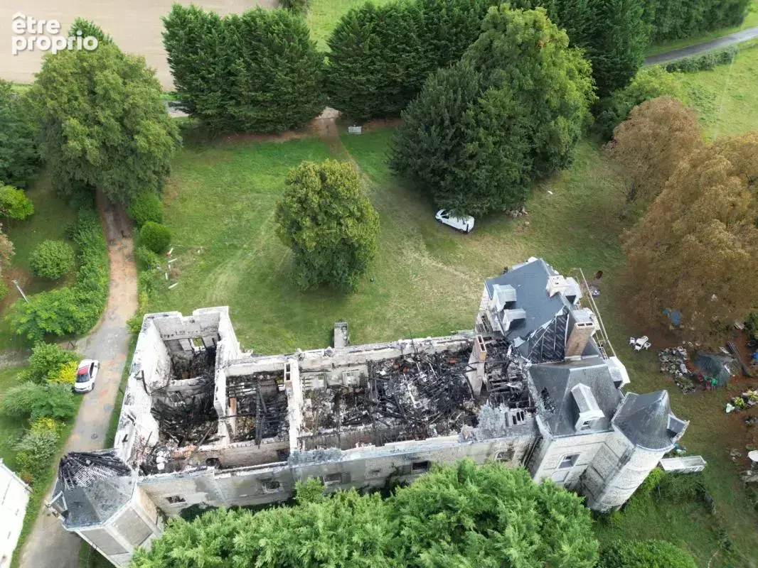 Château de Penchien – Domaine de caractère à réinventer, fort potentiel événementiel et touristique – Mansigné (Sarthe) - photo 9