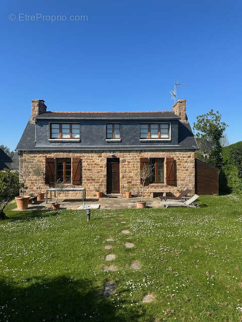 Maison à TREGASTEL