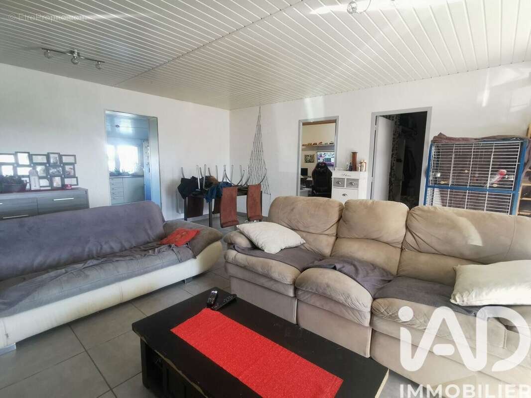 Maison 90 m² à Coutras  - photo 2