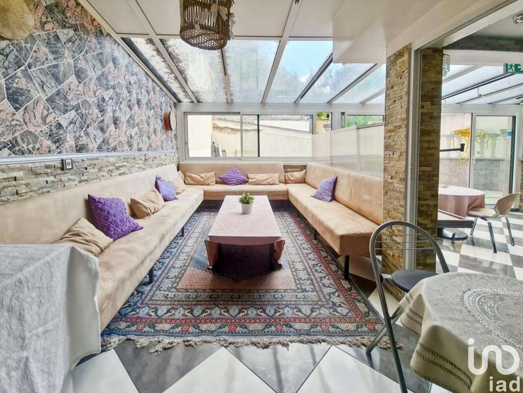 Photo 4 - Commerce à L&#039;HAY-LES-ROSES