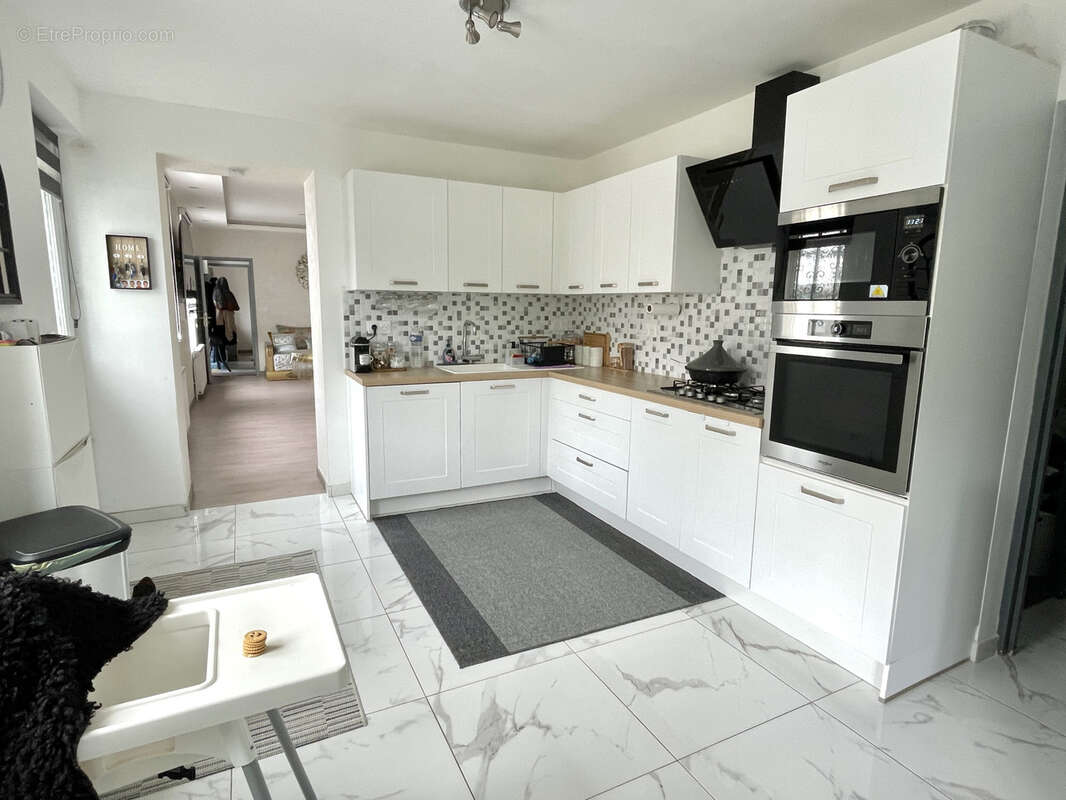 Maison à SAINT-QUENTIN