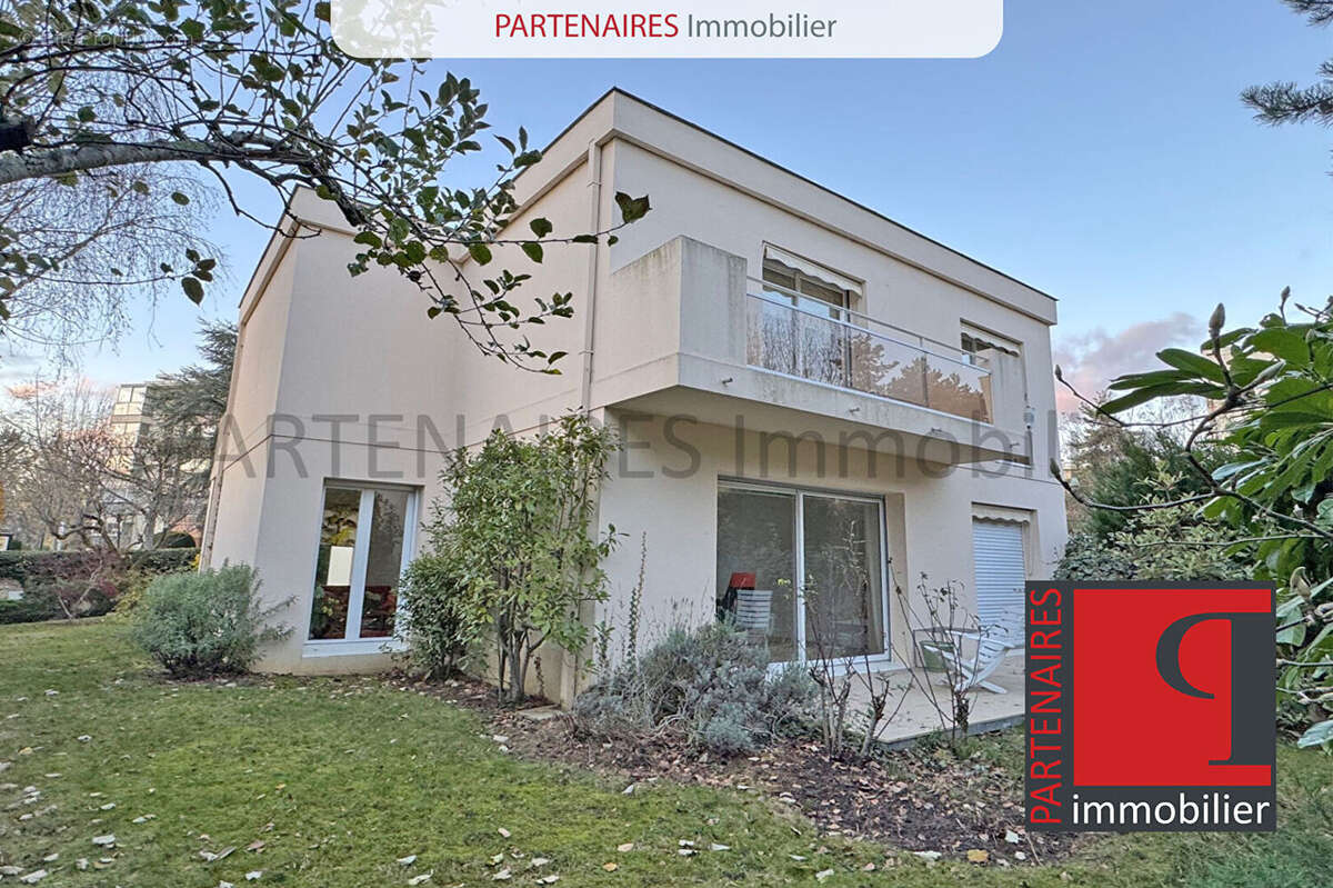 Maison à LE CHESNAY