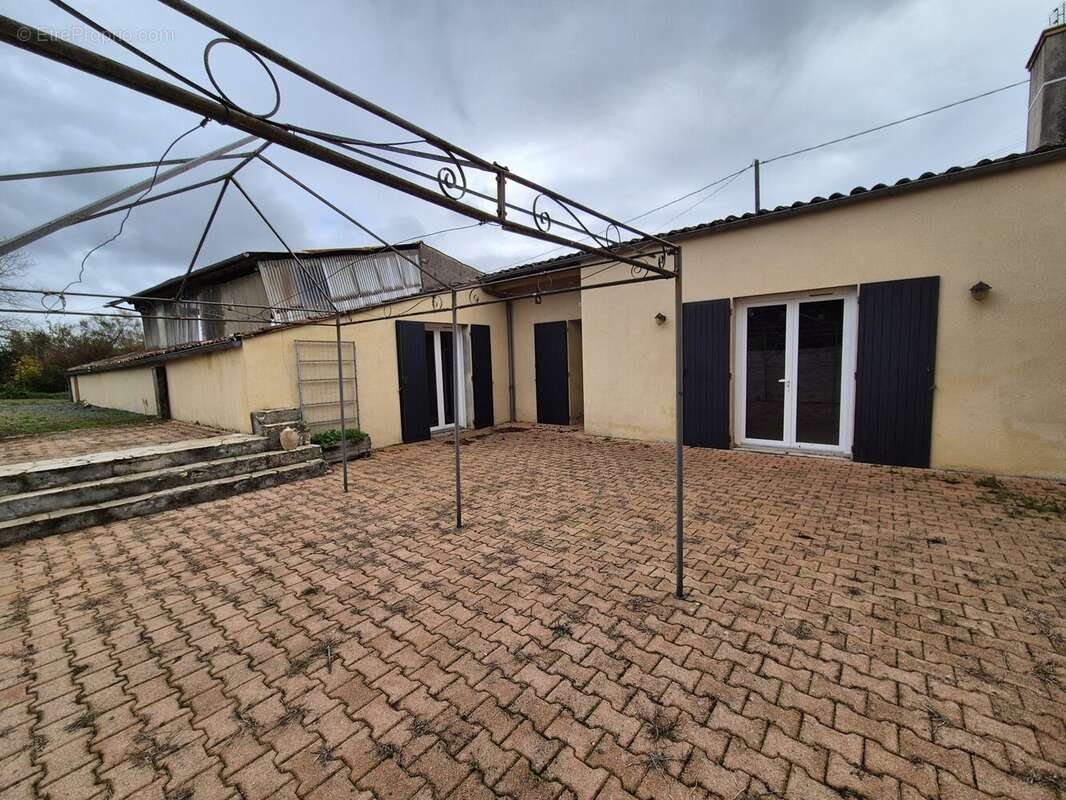 Maison à SAINT-FELIX