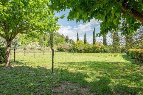 Maison à LA TOUR-D'AIGUES