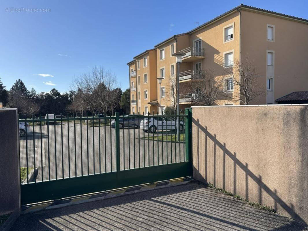 Appartement à DONZERE