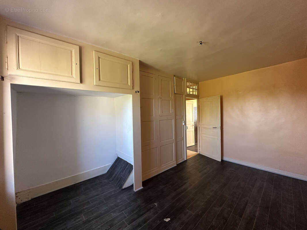 Maison à REFFUVEILLE