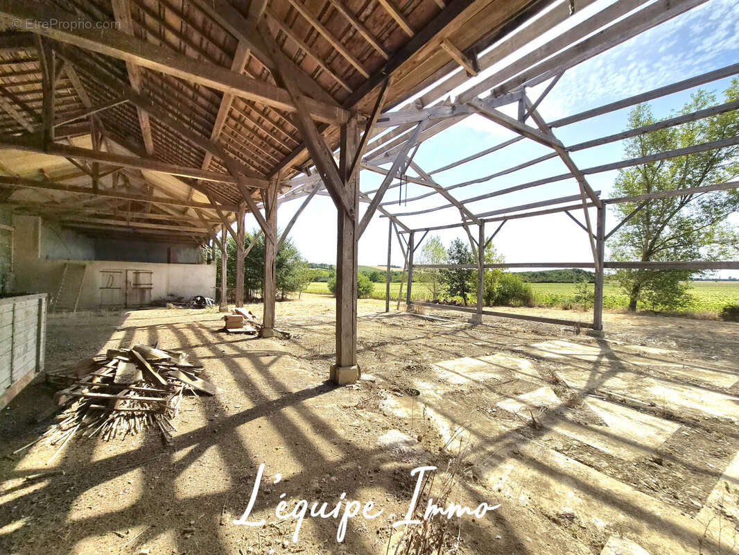 Ancienne étable et grange à réhabiliter avec CU et permis de construire - photo 7