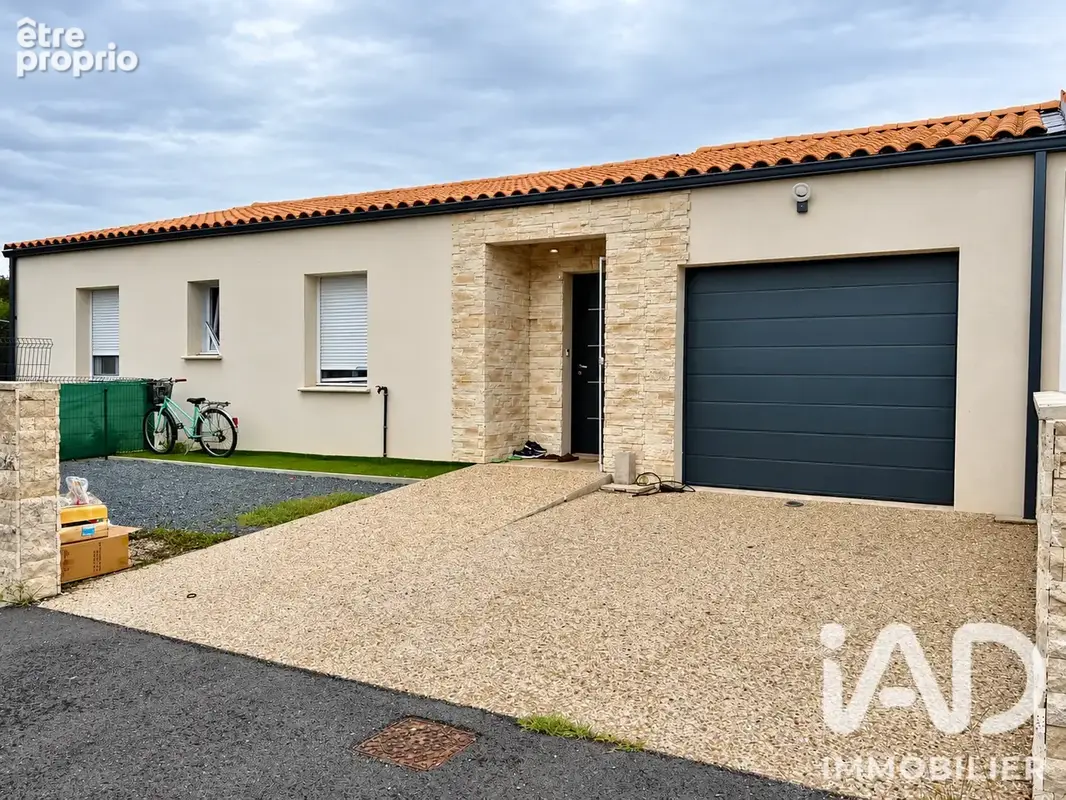 Photo 1 - Maison à TONNAY-CHARENTE