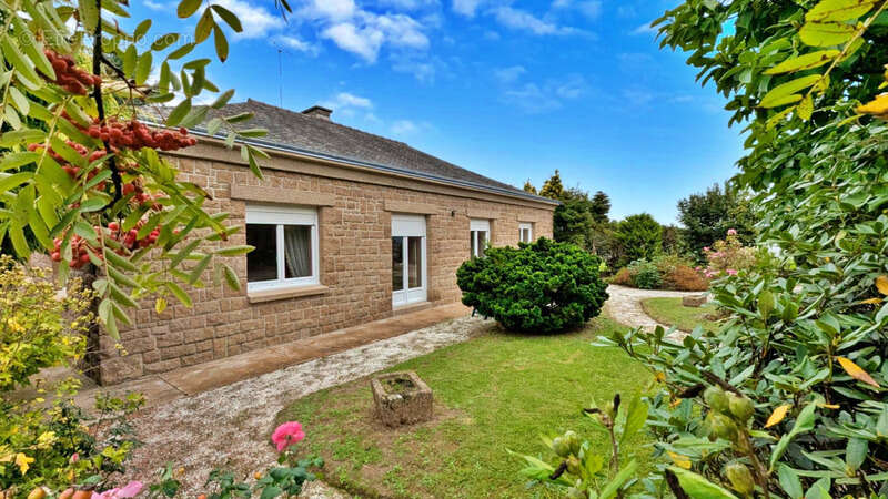 Maison à SAINT-HILAIRE-DES-LANDES