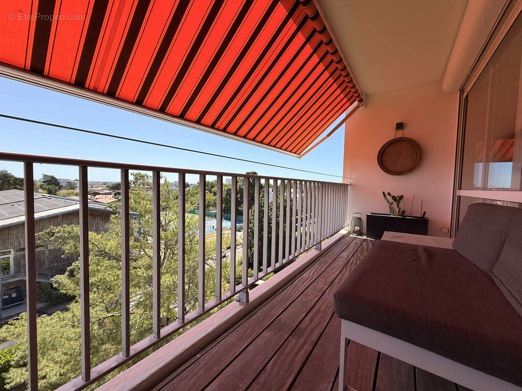 Appartement à BORDEAUX