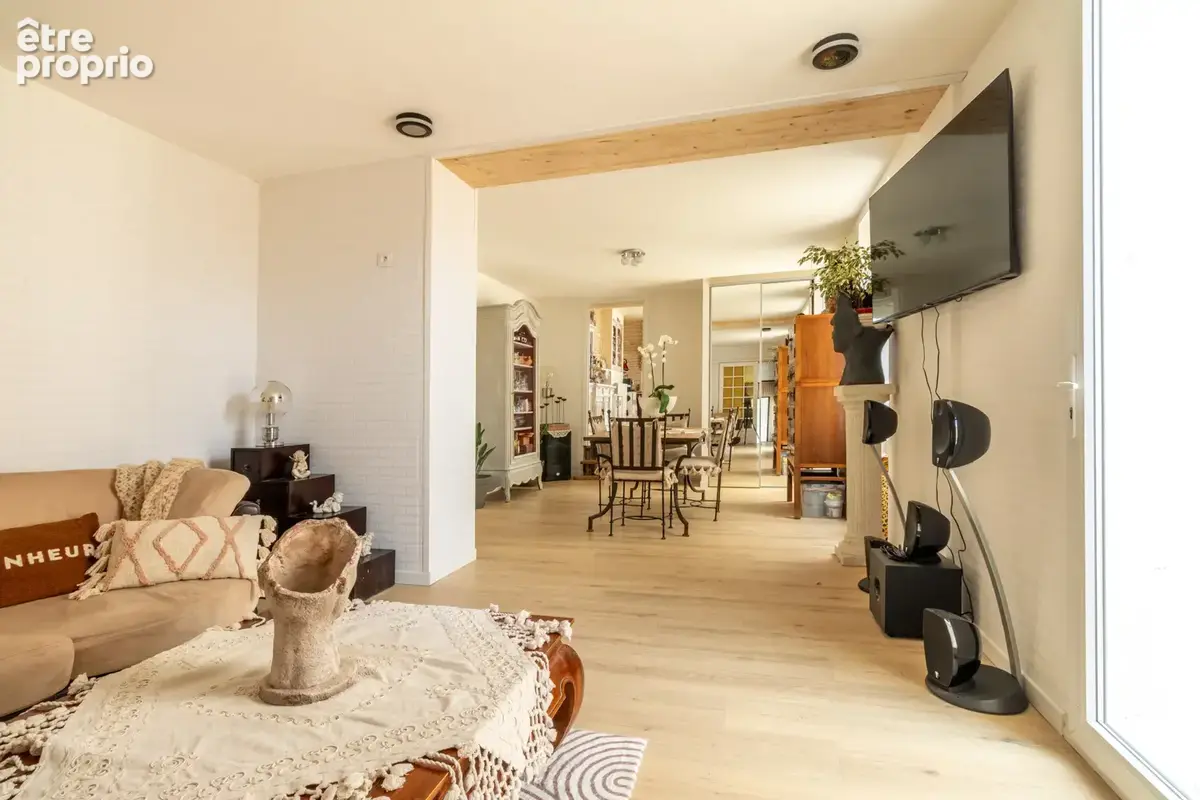 Saint-savinien, maison rénovée 120 m2, 3 chambres, jardin - photo 3