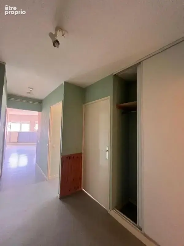 T4 avenue boufflers - photo 9