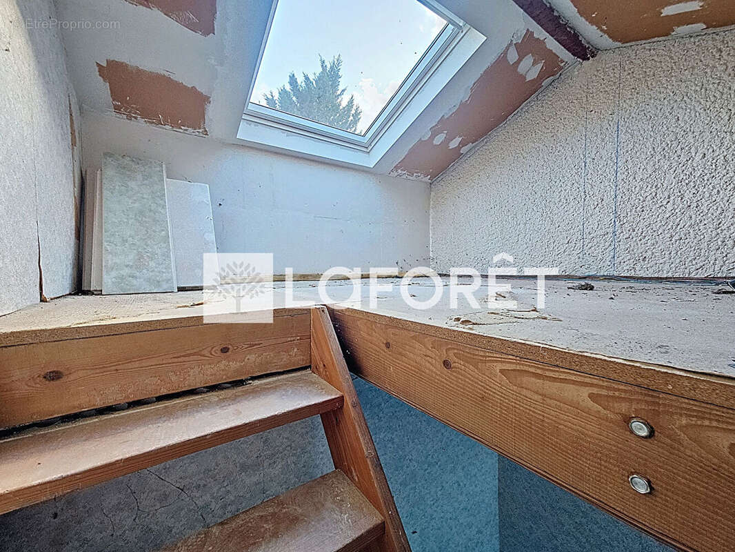 Maison à SAVIGNY-LE-TEMPLE