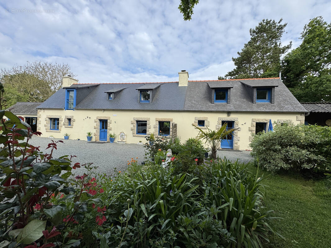 Maison à LANVOLLON